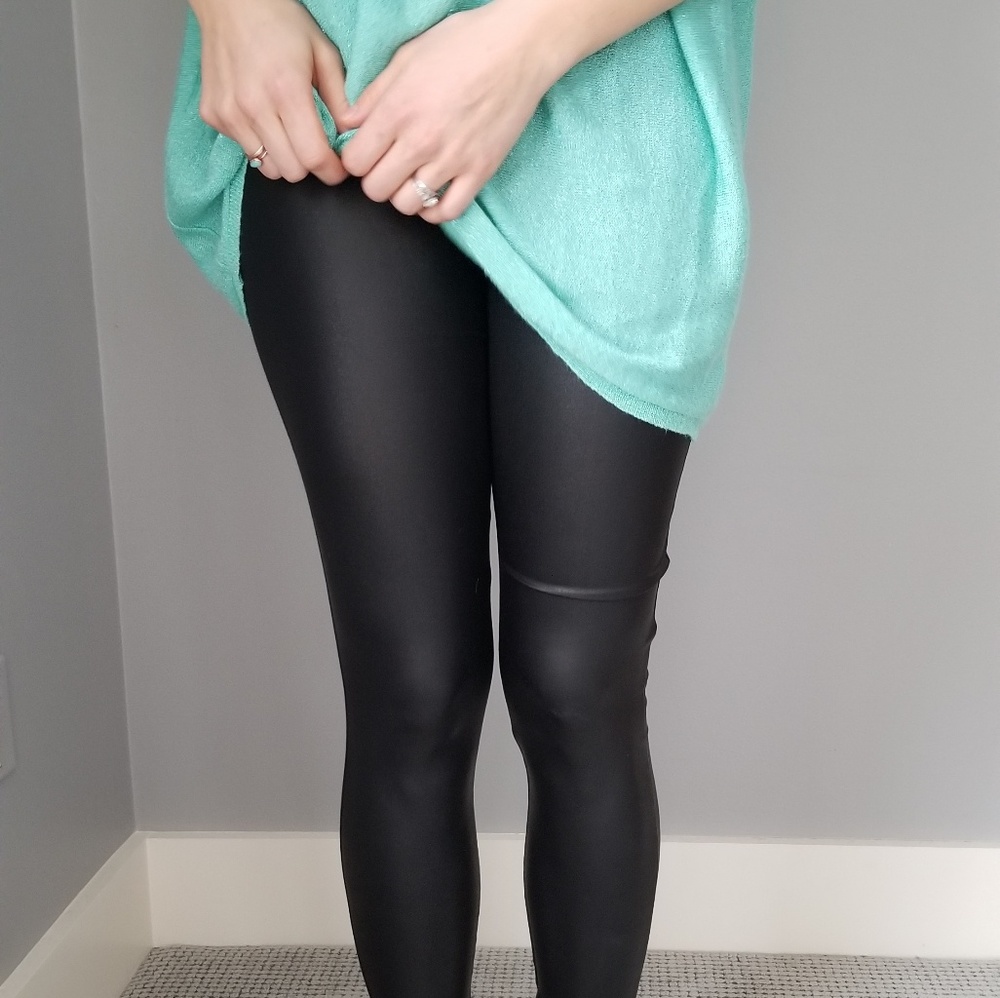 EUC faux leather leggings